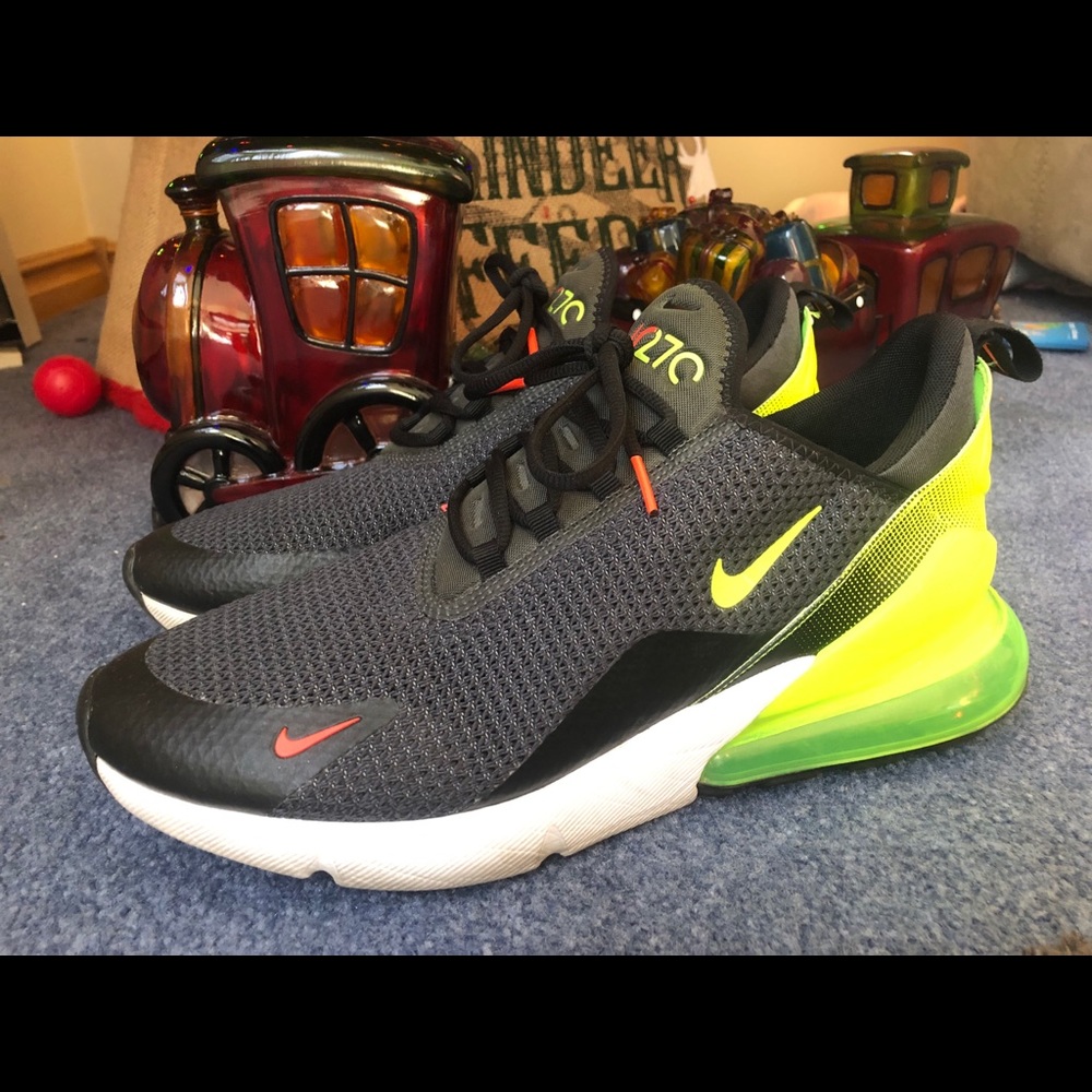 Nike Air 270